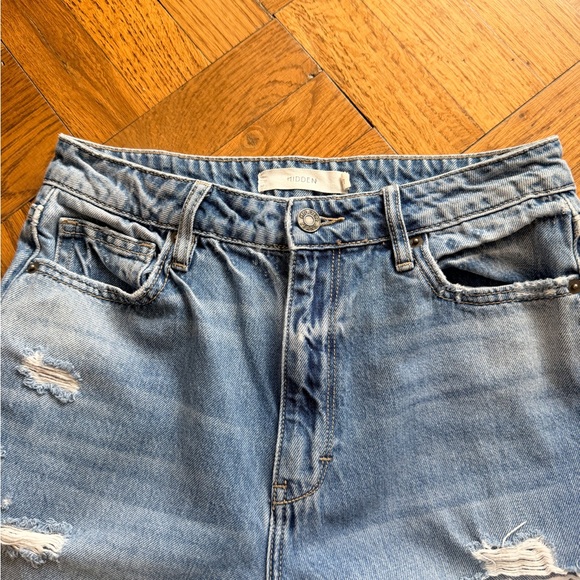 Trendy Distressed Women's Boyfriend Jeans in Light Blue - Picture 2 of 4